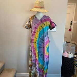 Colorful Tie-Dye Maxi Dress
